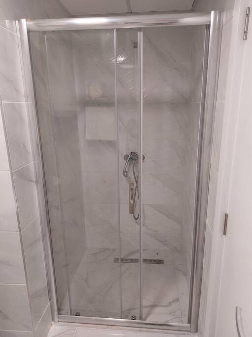 Skopje Family Business Apartment Zewnętrze zdjęcie